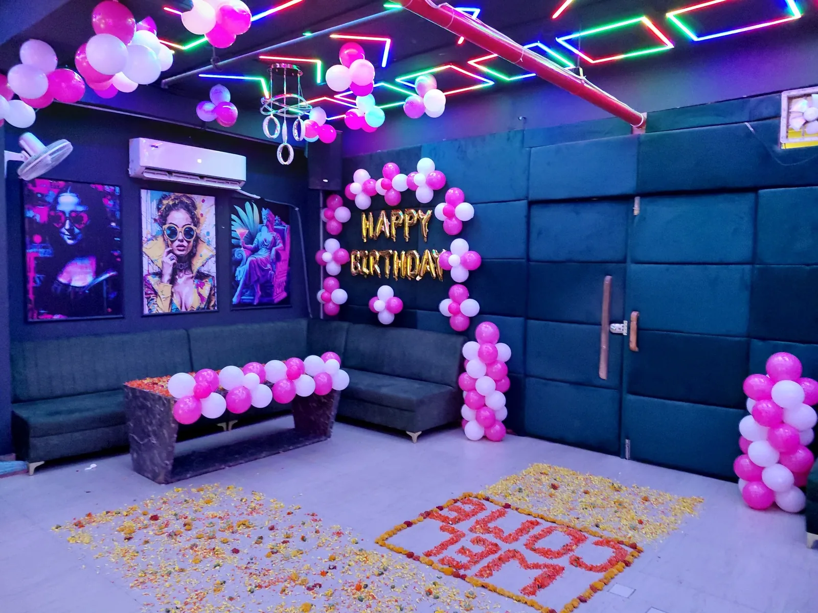 Birthday party at Chairish Cafe Jaipur - watch real video on YouTube